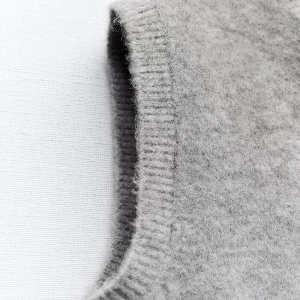 ZARA SOFT KNIT VEST - Picture 7 of 7
